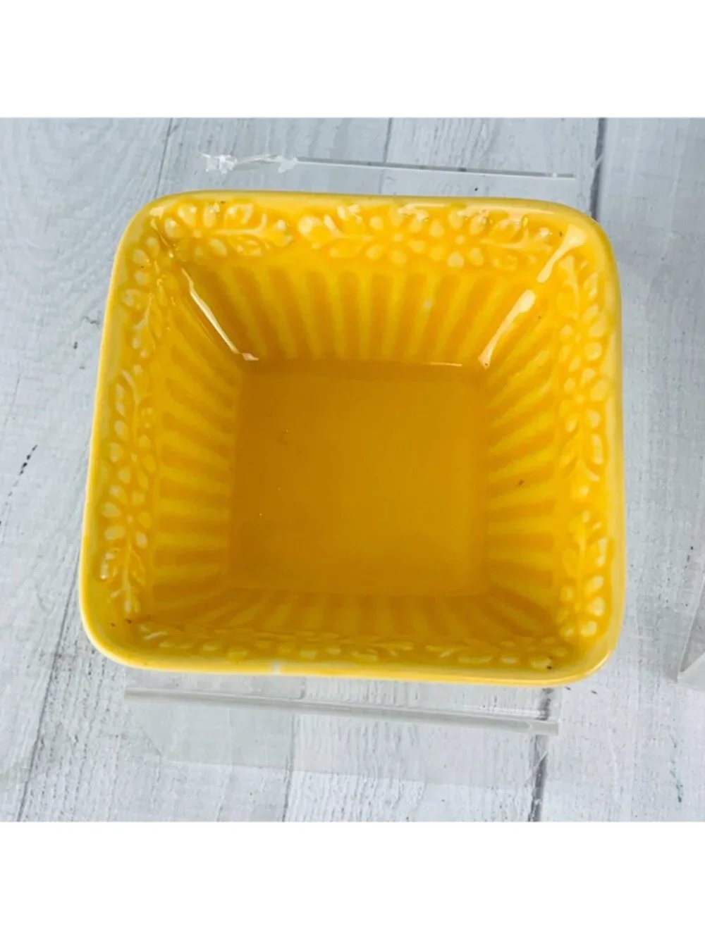 Gibson BLOOMING HILLS Golden Yellow Embossed Floral Dessert Ice Cream Bowl Set 5